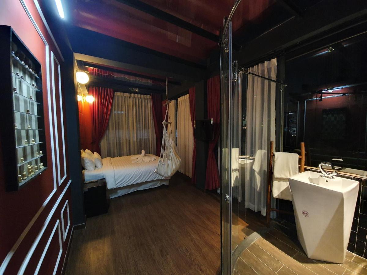 Diamond Rainbow - The Love Aparthotel City Centre Хошимин Екстериор снимка